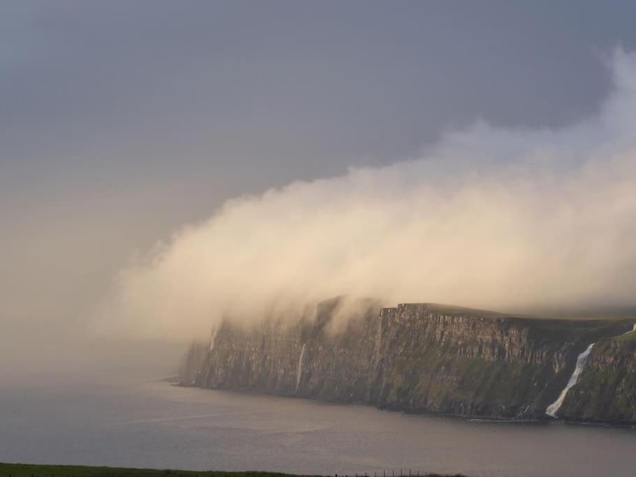 Вилла Atlantic Drift - Isle Of Skye - Amazing Sea Views Глендейл Экстерьер фото